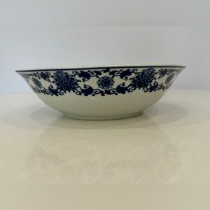 Vintage Bombay blue and white vegetable serving bowl